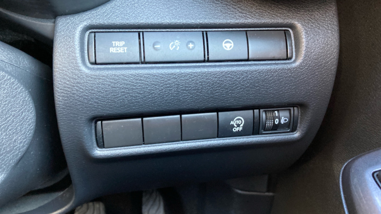 Nissan Juke 1.0 DiG-T 114 Tekna 5dr Petrol Hatchback